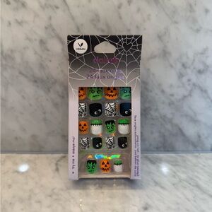 Claire's Spooky Halloween Nail Set